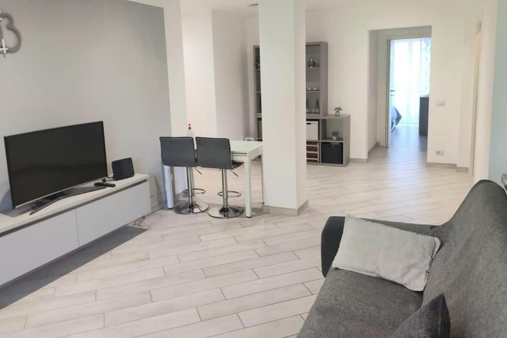 Ferienwohnung Ampio Bilocale In Zona Porta Vittoria / Corso Lodi Mailand Exterior foto