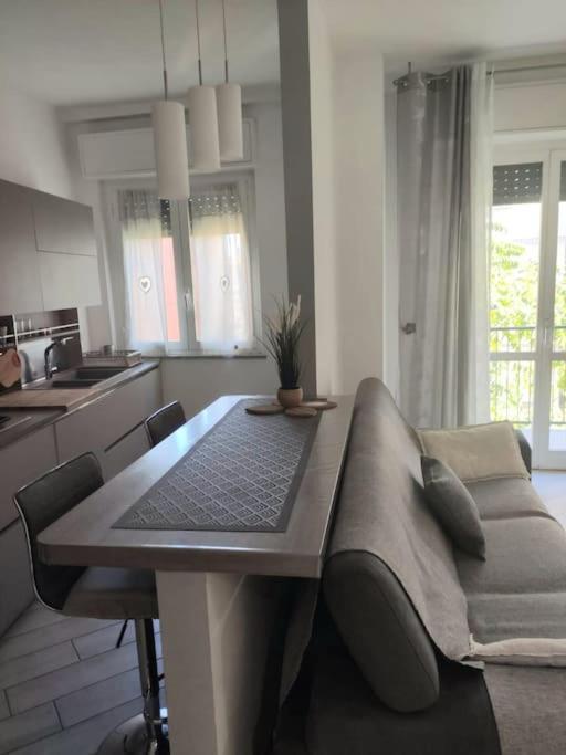 Ferienwohnung Ampio Bilocale In Zona Porta Vittoria / Corso Lodi Mailand Exterior foto